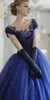 Navy Blue Princess Ball Gown Prom Klänningar 2017 Sheer Neck Lace Applique Cap Sleeve Aftonklänningar Tillbaka Täckta Knappar Quinceanera Klänningar