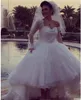 Eleganti Abiti da sposa a maniche lunghe con innamio elegante per la spalla 2017 abiti da sposa arabi in pizzo in rilie