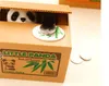 Katt panda stjäl pengar från dig mekaniska mynt spargris olycka spara box spargris rolig present till barn kka3080