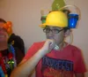 Держатель для напитков шлем питьевой соломинки пластиковые руки бесплатно пиво питьевой шляпа ленивый шлем партия выступает аксессуары для вечеринок подарки