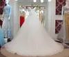 Cristais de luxo vestidos de casamento frisados ​​2017 v Neck Uma linha vestidos de noiva de volta volta Vestidos de noiva de trem de volta feito sob encomenda