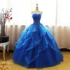 Fancy Royal Blue Prom Dress Ball Gown Quinceanera Klänningar Strapless Lace-Up Back Organza Lager Tulle Blomma Applique med lysande paljetter