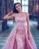 Pembe Backless Overksirt Dantel Gelinlik Modelleri Boncuklu Sheer Bateau Boyun Abiye Aplike Sweep Tren Vestidos De Fiesta Pageant Abiye