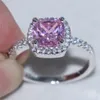 أزياء حلقات CZ Pink Pink المحيطة بمجوهرات الماس الصغيرة المحاكاة 925 Sterling Silver Engagement Band Band Rings for Women295C