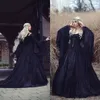 Abiti da sposa gotici di nuovo arrivo Abiti da sposa medievali a maniche lunghe in pizzo nero di alta qualità con lacci sul retro