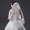 Nowa Wysoka jakość Proste Soft Tulle Aplikacja Edge 1t z grzebieniem Lwory White Elbow Wedding Veils Veils