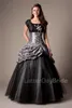 Royal Blue Black Long Ball Gown Modest Prom Klänningar med Cap Sleeves Vintage Kortärmad Taffeta Seniorer Puffy Prom Party Dresses