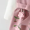 Le neonate coreane di nuovo disegno si vestono i bambini vestito di manica lunga del fiore della primavera di autunno 3D ricamato vestito 2pcs / set superiore