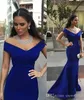 Royal Blue Prom Dresses Sptrumpet/Mermaid Off-the-Shoulder Satin Ruffles Famous Sweep Train Sexig formell aftonklänningar klänning skräddarsydd