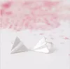 2016 mode papier avion forme d'alliage de zinc boucles d'oreilles en gros expédition gratuite femmes vacances meilleur cadeau