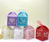 100 sztuk Laser Cut Hollow Heart Flower Candy Box Box Chocolates Pudełka ze wstążką do Wesele Party Baby Shower Favor Prezent