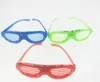 Moda LED Işık Gözlük Yanıp sönen Kepenkler Şekli Gözlük LED Flaş gözlükler Güneş gözlüğü Dans Parti Festivali Dekorasyon E1680305 Malzemeleri