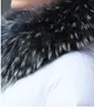 Kvinnors Vinter Naturliga Raccoon Fur Hooded White Duck Down Padded Medium Lång Varm Tjockning Parka Coat Plus Storlek XXL