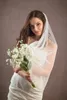 Caldo elegante di alta qualità migliore vendita punta delle dita romantico bianco avorio bordo tagliato velo pezzi per la testa da sposa per abiti da sposa