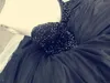 2016 Custom Made Robes De Mariée Gothiques Real Sexy Bling Perlé Cou Cou Chérie Noir Une Ligne Dos Nu Tulle Corset Robes De Mariée Cour Train