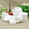 20pcs 30g / 50g / 80g blanc boîtes de conserve cosmétiques vides échantillon pots de crème en plastique emballage cosmétique, contenants en étain maquillage affichage étain Mini bouteille