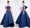 Abiti da sera in pizzo 2017 Off The Shoulder Ricamo Azzi e Osta Ball Gown Prom Dresses Una linea Abiti da sera celebrità dell'Arabia Saudita