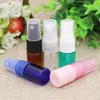 100 stks 5 ml Clear Brown Pink Blue Green Round Shoulder Herbruikbare Essence Spray Container of Parfum Huidverzorging Lege Plastic Flessen