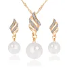Partihandel pärlor halsband örhängen smycken uppsättningar för bröllopsförlovning parti spiral diamant blomma hängsmycke örhängen Kina fabrik direkt
