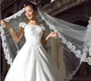 2017 nouveau voile de mariage élégant 5M avec bord appliqué WhiteIvory accessoires de mariage robe de mariée Stock long charme voiles de mariée3632715