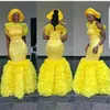 Aso Ebi Yellow Evening Dress Plus Size Syrenki Prom Suknie z plisami Wielopoziomowy Custom Made Applique Special Design Neckline Formalne Suknie Party
