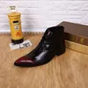 Botas Hombre Scarpe da uomo di lusso Stilista di moda per il tempo libero Scarpe alte in pelle Stivaletti corti Allacciatura da uomo Stivali a punta