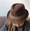 2017 جديد أزياء أطفال صبي فتاة محايد فيدورا قبعة التباين تشذيب بارد الجاز قبعة trilby قبعة M057