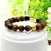 Nouveau En Gros 10 pcs / lot Hommes Plaqué Or Clair Cz Avec 10mm Tiger Eye Pierre Perles Tressage Bracelet