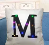 O último caso de travesseiro de 45x45cm, piscando LED, 26 estilos de letra de inglês, opções preto e branco, suporte Logotipo personalizado