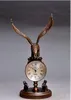 Orologi da tavolo meccanici con orologio da tavolo meccanico con aquila intagliata in bronzo antico decorato da collezione