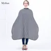 New Arrival Elegancka Lady Fryzjerstwo Przylądek Czarny I Biały Strip Włosy Cięcia Cape Suknia Regulowana Neck Button Salon Cape