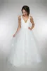 Abito da sposa a-line senza spalline in tulle con scollo a cuore e scollo a cuore senza maniche