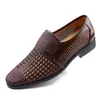 Nouveau été dernier du marié Chaussures de robe de mariée pour hommes Breffable Hollow Out PU Cuir Chaussures pour trou de trou pour hommes sandales en cuir blanc noir marron noir