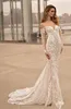 Длинные рукава с плеча Свадебные платья Берта Свадебные Милая декольте Элегантный сексуальный с открытой спиной Lce аппликация свадебное платье
