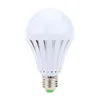 LED-lampen lichten E27 B22 Lamp met Smart Emergency Lighting Functie 5W 7W 9W 12W Automatisch opladen en regelen Start wanneer u uit kunt staan