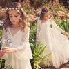 2020 New White Lace Princess First Communion Dresses for Girls Heer Långärmade Boho Flower Girl Dress for Beach Pageant Dress