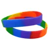 100 stks Pride Silicone Rubber Bracelet Trendy Decoratie reliëf Logo Volwassen maat Rainbow Colors voor promotie Gift