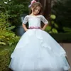 2019 Flower Girl Dresses for Weddings Ball Gown Off Shoulder Lace Appliques Tulle Kids Pageant Gown First Communion Dress