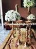 中国の背の高い中心的な中心的な花瓶と結婚式の中心的な中心的な立場と花の立場