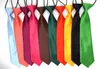 Neueste Art Kinder Jungen justierbare Hals-Krawatte Satin elastische Krawatte Qualität feste Krawatte Kleidung Zubehör yzs168