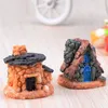 4 Designs Simulazione Stone House Decorazione Giardino Decorazione Fairy Garden Miniature Mini Muschio Terrari in resina Artigianato figurine per micro Paesaggio