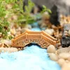 Ponte in resina Fata Decorazione del giardino Miniature Mini Ponte ad arco Figurine artigianali per la casa Muschio Terrario Micro Paesaggio1964615