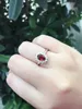 영국 Diana 케이트 공주 약혼 결혼 반지 고품질 광택 가닛 약혼 반지 여자를위한 1 월 탄생석 반지