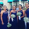 Tulle One Shouder Bridesmaid Dresses Navy Blå Ärmlös Plus Storlek Bröllopsfest Klänningar Billiga Prom Klänningar Gratis Frakt Skräddarsy