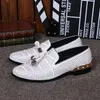 Hot Sale Casual Formal Shoes For Men Black Genuine Leather Tassel Men Wedding Shoes Gold Metallic Mens Studded Loafers 3 Colors