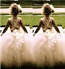 2017 Vintage New Flower Girl Dresses Princess Ball Gown Communion Party Pageant Klänning för små tjejer Barn / Barn Klänning för bröllop