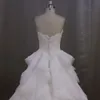 Nouveau style 100% de vraies images A-ligne Sweetheart Lace Robe de mariée Puffy Ruffles Robe de mariée avec Train
