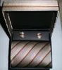 Slipsuppsättningar Slips Hanky ​​Manschettknappar Tie Cuff Link Slipsar, Slipsar, Manschettknapp 13sets / Lot # 1319