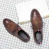 Vardagsskor för män vingspets svart läder formell bröllopsklänning derby oxfords flat tan brogues skor för män