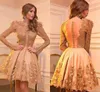 Altın Dantel Uzun Kollu Mini Prom Elbiseler 2023 Lüks Moda Aplike Seksi Sheer Çiçekler Kısa Kokteyl Parti Arka Çıkmaz önlük